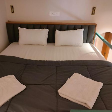 Joey'S Hostel Agra Agra  Kültér fotó